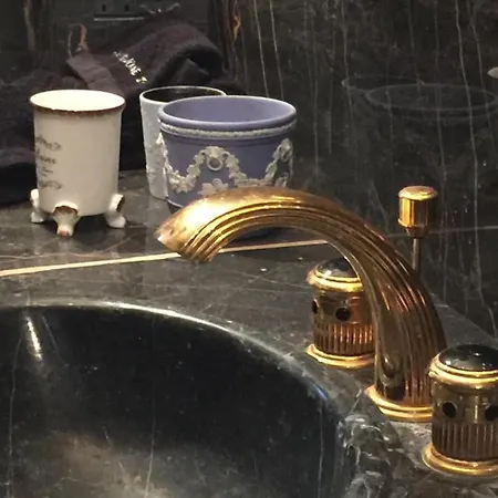 Castiglione 27 Luxury