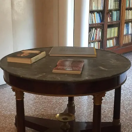 Castiglione 27 Luxury 4*