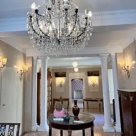 Castiglione 27 Luxury 4* Boloňa