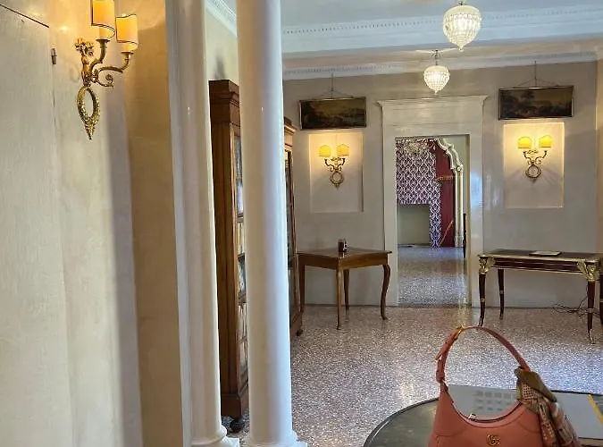 Castiglione 27 Luxury Bed & Breakfast 4*