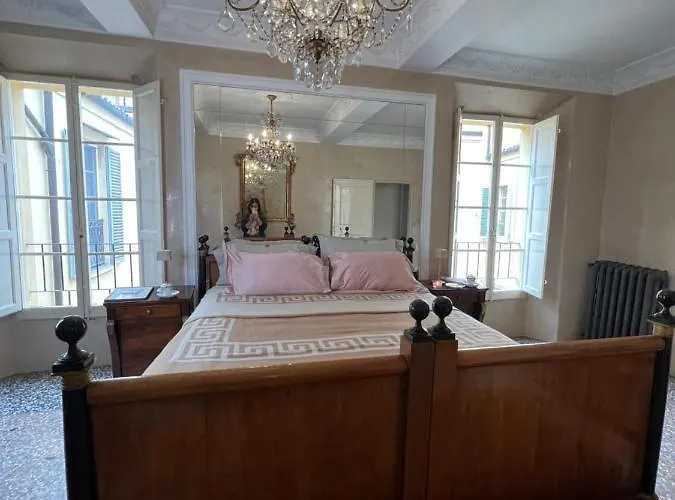 Castiglione 27 Luxury B&B 볼로냐