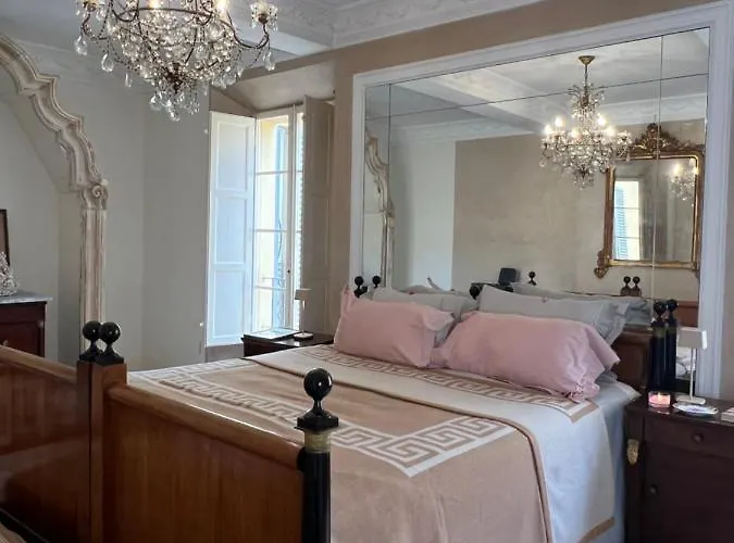 Castiglione 27 Luxury Bed & Breakfast 4*