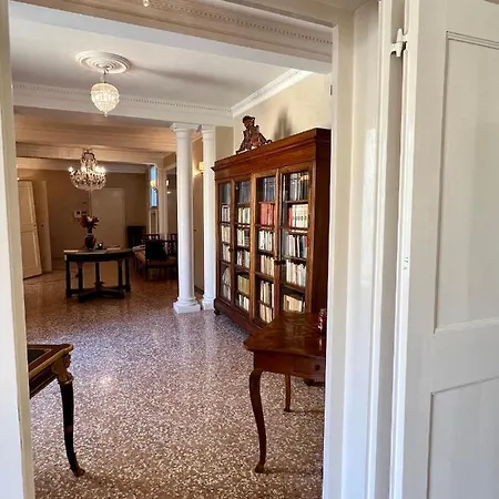 Castiglione 27 Luxury Panzió